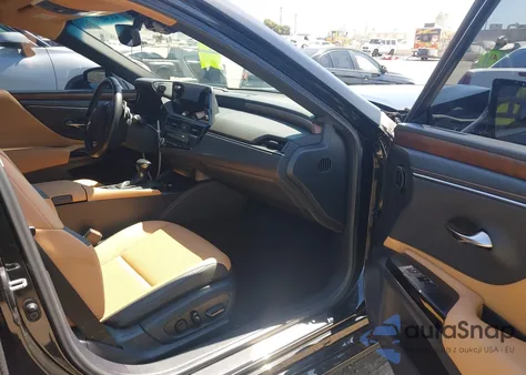 2024 Lexus Es 300H z USA, uszkodzony, nr VIN 58ADA1C1XRU048883